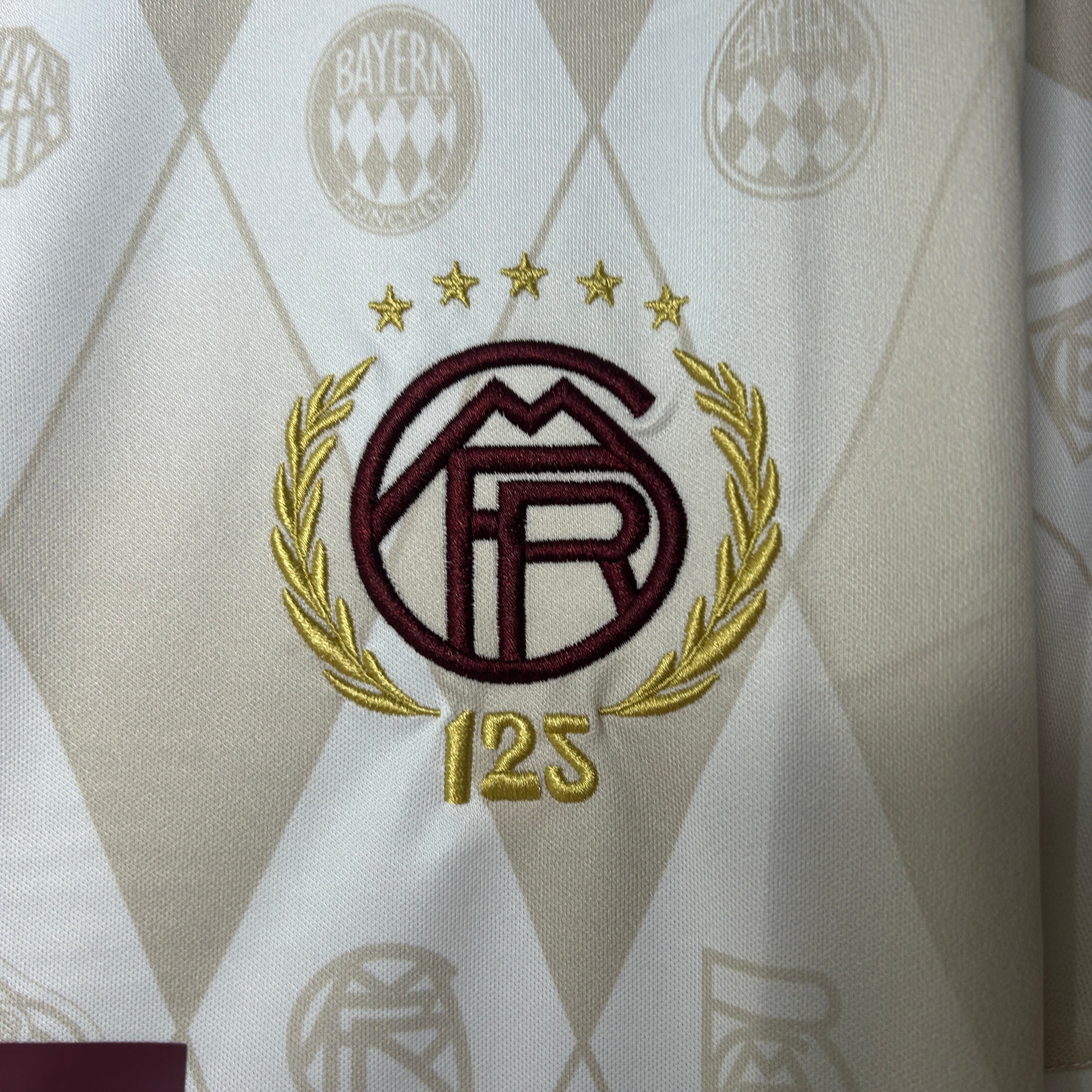 Bayern Munich edição especial 2025/26